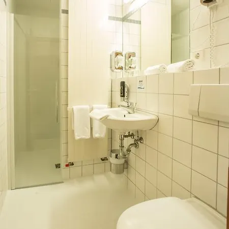 An Der Waldstrasse Groß-Zimmern