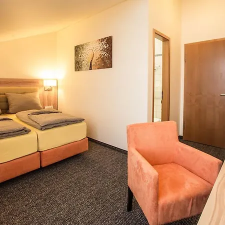 An Der Waldstrasse Hotel 3*