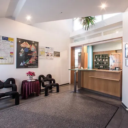 An Der Waldstrasse 3* Groß-Zimmern