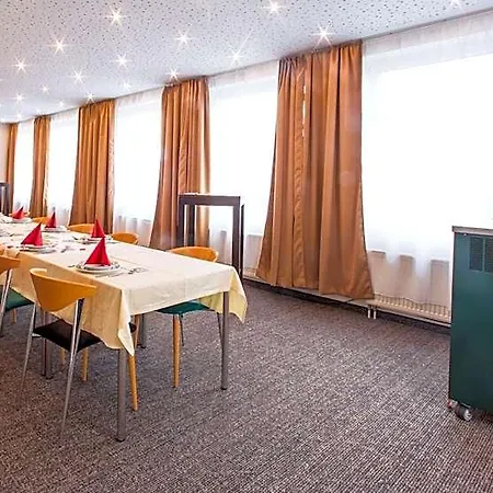 An Der Waldstrasse Hotel Gross-Zimmern